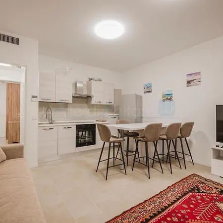 Wave Island Rus E9 Apartment *
